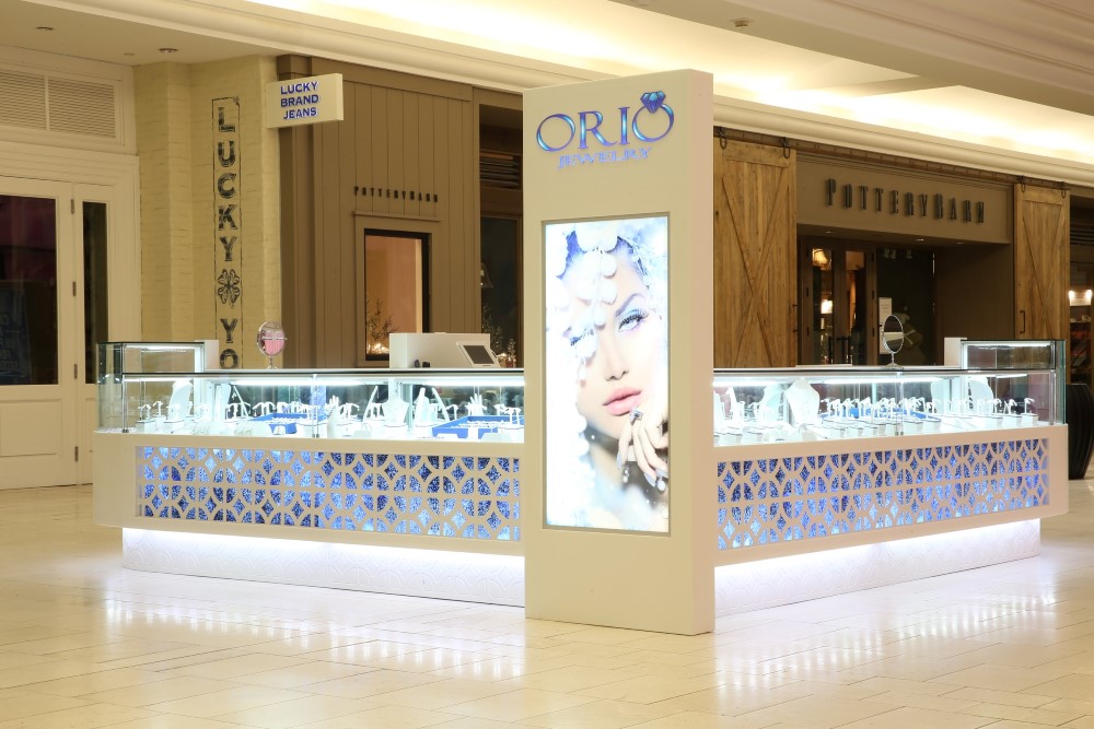 Jewelry Mall Kiosk Displays for Kaylas Body Jewelry, Absolute Watch